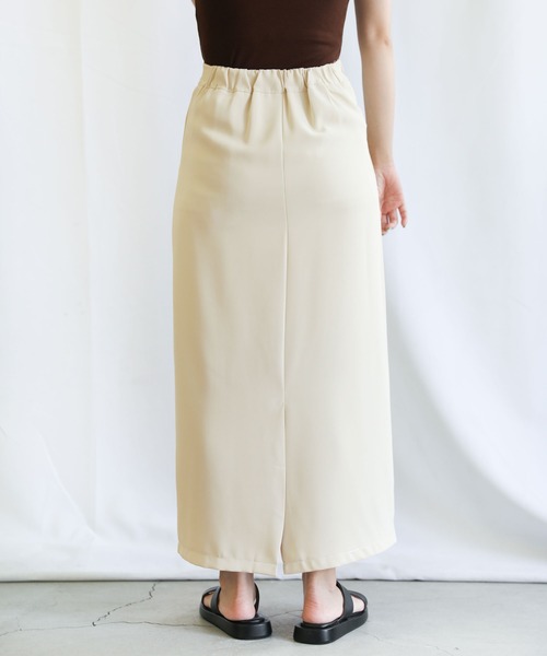 select MOCA(セレクトモカ)の「ピンタックニュアンスタイトスカート(スカート・レディース・アイボリー/ベージュ・SMALL/MEDIUM)」の6枚目の写真
