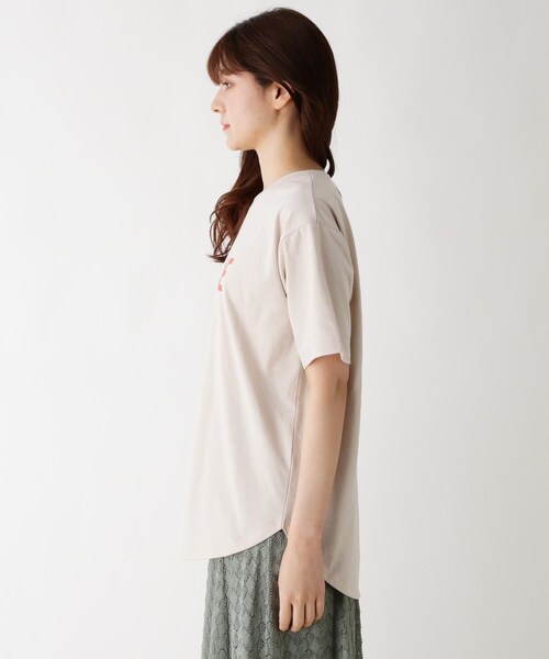 pink adobe（ピンクアドベ）の「◆【M-LL】アソートロゴプリントTシャツ（Tシャツ/カットソー・レディース・チャコール/ホワイト系1/ホワイト系その他/ホワイト系3/ベージュ系その他4/ホワイト系その他7/ピンク系その他/ライトグリーン系・38/40/42）」の17枚目の写真