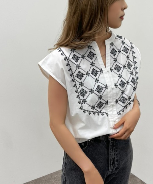 セール】刺繍フレンチスリーブブラウス 【ZOZOTOWN限定アイテム 