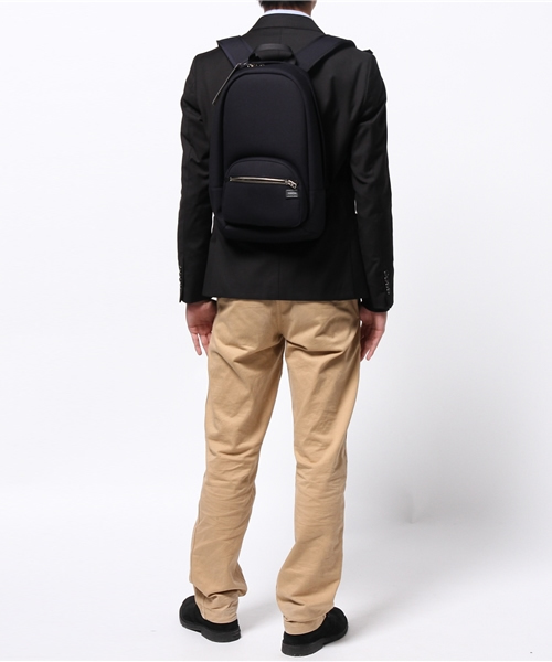PORTER（ポーター）の「PORTER GIRL URBAN DAY PACK SMALL <B印 YOSHIDA SELECT>（バックパック/リュック・メンズ・グレー/ネイビー・ONE SIZE）」の18枚目の写真
