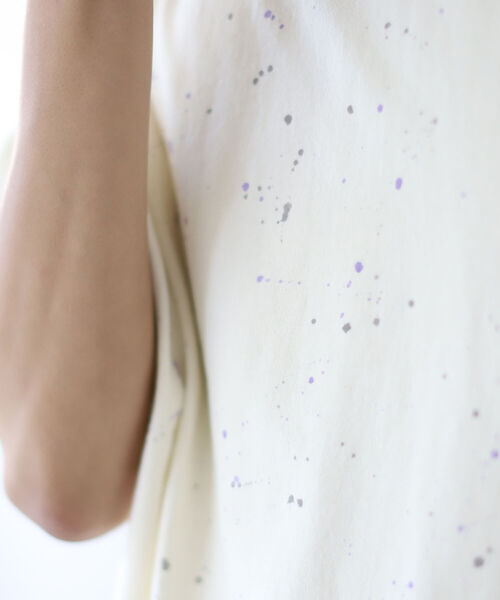 BEAMS（ビームス）の「BEAMS / ルーズ スプラッシュ Tシャツ（Tシャツ/カットソー・メンズ・ホワイト/キナリ・SMALL/MEDIUM/LARGE/X-LARGE）」の7枚目の写真