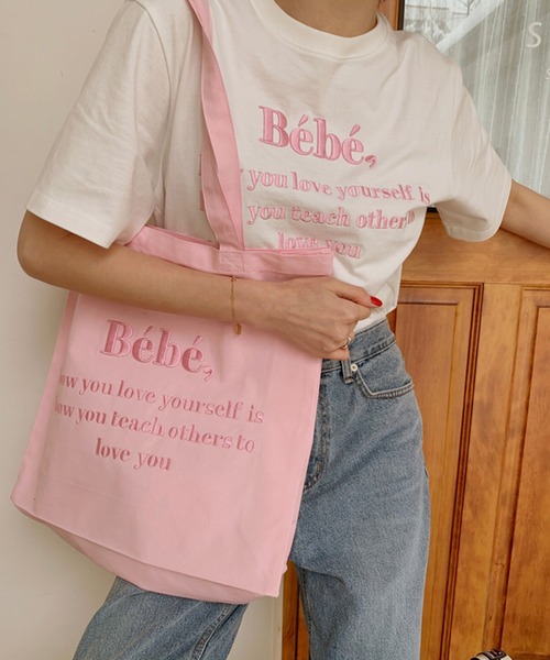 JUNOAH(ジュノア)の「刺繍ロゴTシャツ(Tシャツ/カットソー・レディース・ホワイト/ブラック/ネイビー/グレー/ピンク・FREE)」の20枚目の写真