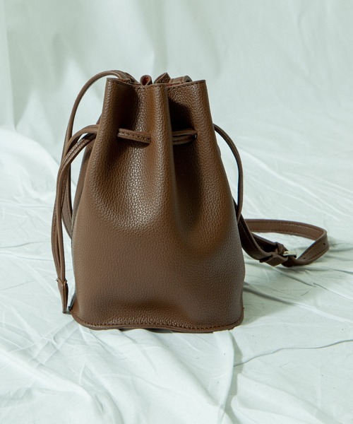ANGIE(アンジー)の「2way巾着BAG(ショルダーバッグ・レディース・ブラック/ベージュ/ブラウン・FREE)」の13枚目の写真