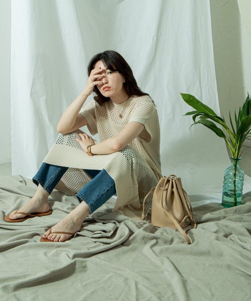 ANGIE(アンジー)の「2way巾着BAG(ショルダーバッグ・レディース・ブラック/ベージュ/ブラウン・FREE)」の5枚目の写真