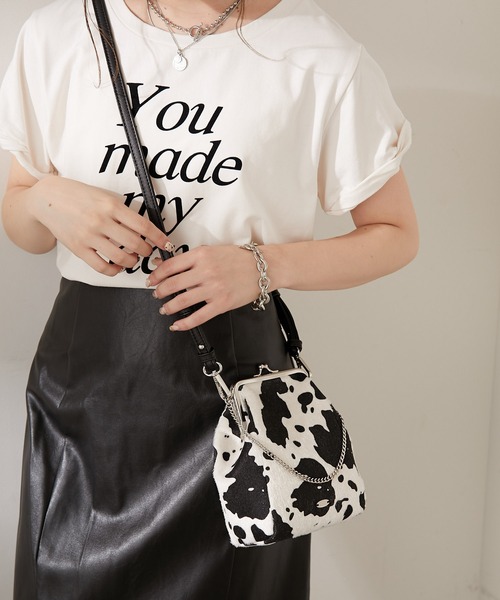 Chico（チコ）の「【新色追加】がま口ミニショルダーバック（ショルダーバッグ・レディース・アイボリー/ブラック/パイソン/ブラウン/ブラック系その他・FREE）」の4枚目の写真