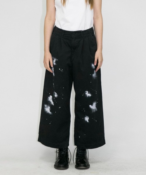 my beautiful landlet(マイビューティフルランドレット)の「【my beautiful landlet】 chino tuck wide pants / paint(チノパンツ・メンズ・キナリ/ミント/チャコールグレー・1/0)」の3枚目の写真