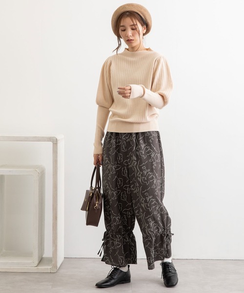 POU DOU DOU（プードゥドゥ）の「線画プリント裾ドロストパンツ（その他パンツ・レディース・ダークグレー/キナリ・3）」の8枚目の写真