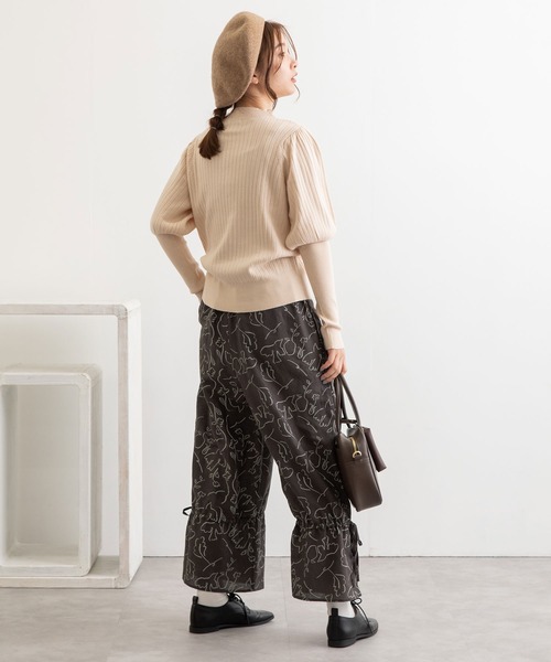 POU DOU DOU（プードゥドゥ）の「線画プリント裾ドロストパンツ（その他パンツ・レディース・ダークグレー/キナリ・3）」の10枚目の写真