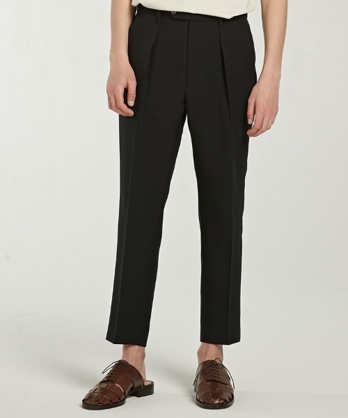 LIDNM（リドム）の「TAPERED ANKLE SLACKS（スラックス・メンズ・ライトグレー/ブラック・SMALL/MEDIUM）」の6枚目の写真