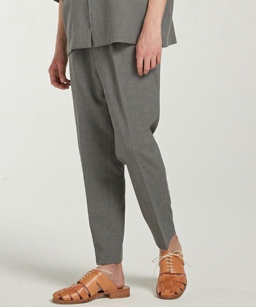 LIDNM（リドム）の「TAPERED ANKLE SLACKS（スラックス・メンズ・ライトグレー/ブラック・SMALL/MEDIUM）」の11枚目の写真