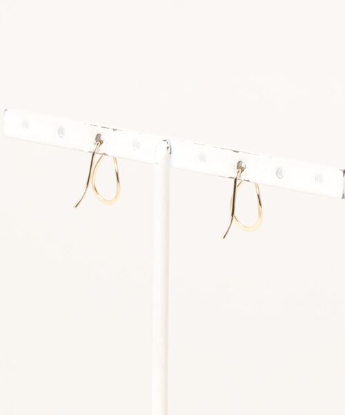 PAS TIERRA（パティエラ）の「[Ray] K10ティアーズフックピアス（ピアス（両耳用）・レディース・イエローゴールド・FREE）」の4枚目の写真