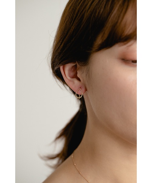 PAS TIERRA（パティエラ）の「[Ray] K10ティアーズフックピアス（ピアス（両耳用）・レディース・イエローゴールド・FREE）」の8枚目の写真