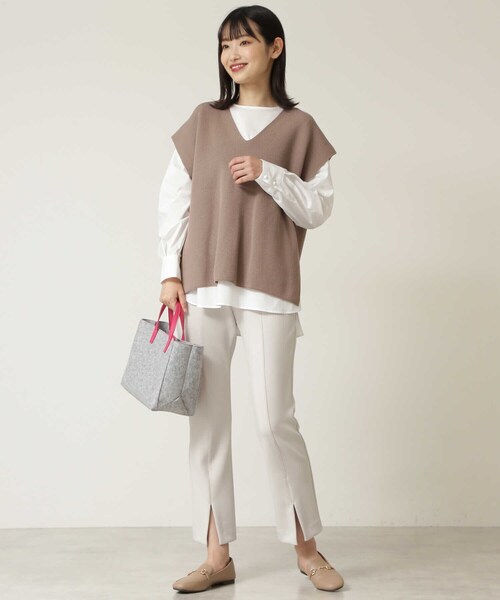 NATURAL BEAUTY BASIC（ナチュラルビューティーベーシック）の「フロントスリットパンツ（その他パンツ・レディース・ベージュ/ブラック・SMALL/MEDIUM）」の11枚目の写真