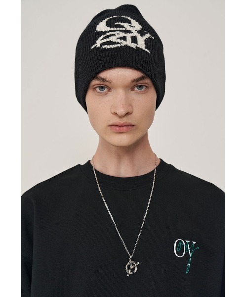 OY(オーワイ)の「『OY/オーワイ』OVERLAP LOGO BEANIE/オーバーラップ ロゴ ビーニー ニットキャップ(ニットキャップ/ビーニー・メンズ・ブラック/グレー・FREE)」の3枚目の写真
