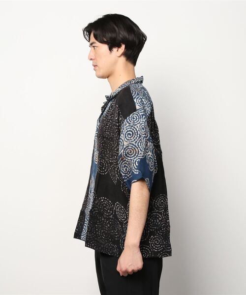 Story mfg.（ストーリーエムエフジー）の「【STORY MFG.】ストーリー・エムエフジー Greetings Shirts（シャツ/ブラウス・メンズ・ブルー系その他/ホワイト/ブラウン・X-LARGE/X-SMALL/MEDIUM）」の4枚目の写真
