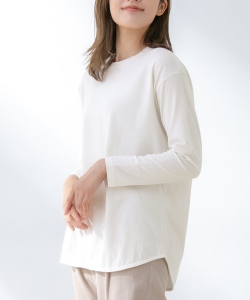 Honeys（ハニーズ）の「チュニックＴシャツ（その他トップス・レディース・ベージュ/ダークカーキ/オフホワイト/ブラック・LL/L/S/M）」の2枚目の写真