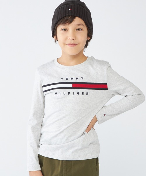TOMMY HILFIGER(トミーヒルフィガー)の「【90~170㎝展開】ロゴロングスリーブTシャツ(Tシャツ/カットソー・キッズ・レッド/グリーン/ホワイト/ネイビー/マルチ/ネイビー系2/ブルー/ホワイト系2/オフホワイト/レッド系その他/ホワイト系3/グレー・90cm/110cm/100cm/120cm/130cm/140cm/150cm/160cm/170cm/80cm/70cm)」の6枚目の写真