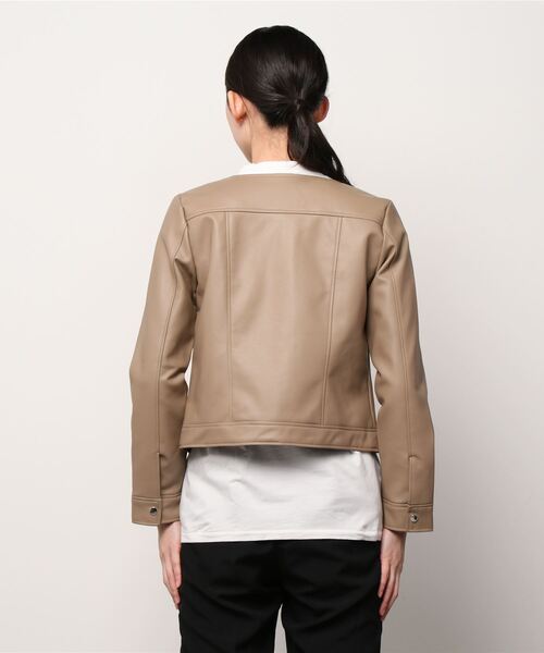 TRUDEA(トルディア)の「エコレザーブルゾン(ブルゾン・レディース・ブラック/ベージュ/アイボリー・MEDIUM/LARGE)」の5枚目の写真