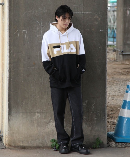 FILA（フィラ）の「【FILA】 バイカラープルパーカー（パーカー・レディース・ブラック/ダークグリーン/ネイビー・MEDIUM/LARGE/X-LARGE）」の8枚目の写真