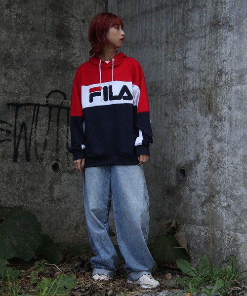 FILA（フィラ）の「【FILA】 バイカラープルパーカー（パーカー・レディース・ブラック/ダークグリーン/ネイビー・MEDIUM/LARGE/X-LARGE）」の17枚目の写真