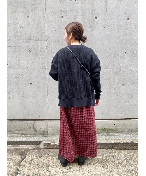 BEARDSLEY(ビアズリー)の「スナップボタンを全部留めてプルオーバーで着るのも人気 キルトフウスナップカーデ(カーディガン/ボレロ・レディース・ブラック・FREE)」の5枚目の写真