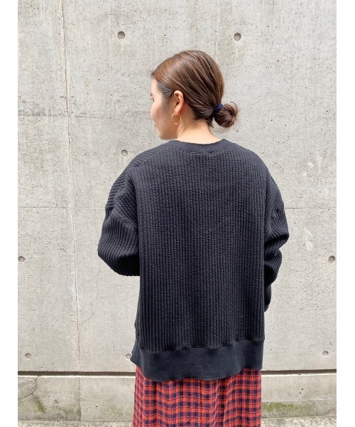 BEARDSLEY(ビアズリー)の「スナップボタンを全部留めてプルオーバーで着るのも人気 キルトフウスナップカーデ(カーディガン/ボレロ・レディース・ブラック・FREE)」の17枚目の写真