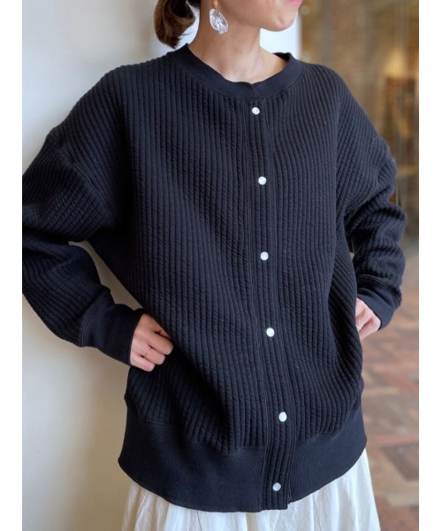 BEARDSLEY(ビアズリー)の「スナップボタンを全部留めてプルオーバーで着るのも人気 キルトフウスナップカーデ(カーディガン/ボレロ・レディース・ブラック・FREE)」の22枚目の写真