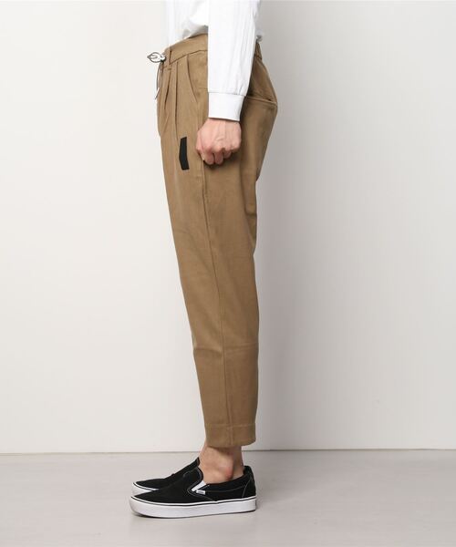 C DIEM(カルペディエム)の「C DIEM(カルペディエム)ツータックストレッチコーデュロイパンツ(その他パンツ・メンズ・ブラック/キャメル・M/L/S)」の3枚目の写真