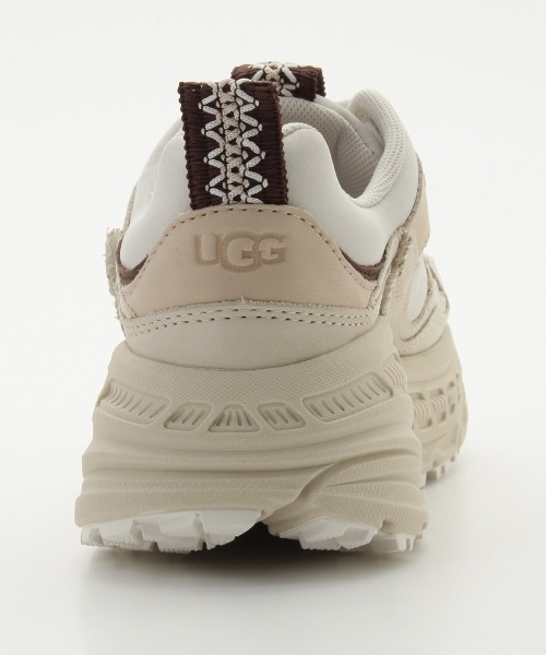 UGG（アグ）の「別注モデル【UGG for emmi】W CA805（スニーカー・レディース・ベージュ・22.5/24/24.5/25/23/23.5）」の2枚目の写真