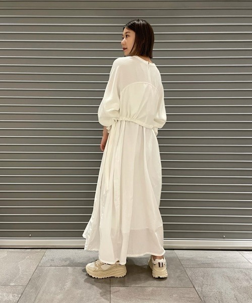 UGG（アグ）の「別注モデル【UGG for emmi】W CA805（スニーカー・レディース・ベージュ・22.5/24/24.5/25/23/23.5）」の18枚目の写真