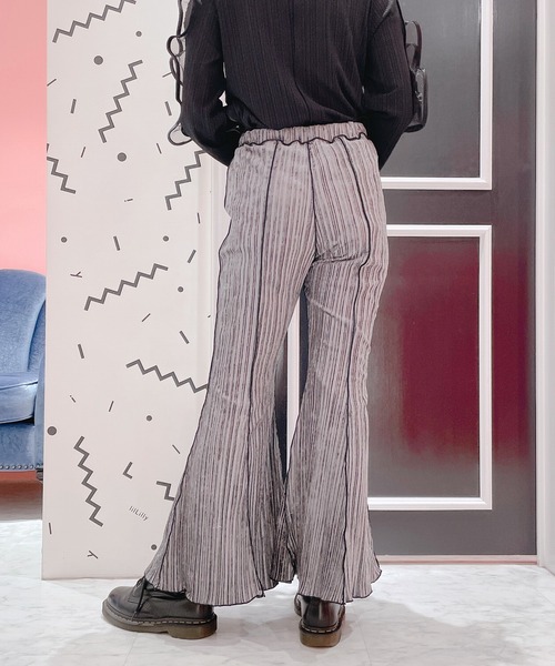 lilLilly（リルリリー）の「ベロアプリーツメローパンツ（その他パンツ・レディース・ホワイト/ブラック/グレー・FREE）」の13枚目の写真