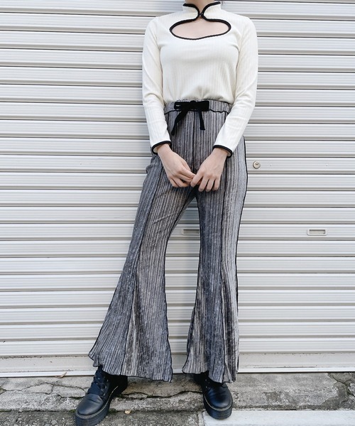 lilLilly（リルリリー）の「ベロアプリーツメローパンツ（その他パンツ・レディース・ホワイト/ブラック/グレー・FREE）」の17枚目の写真