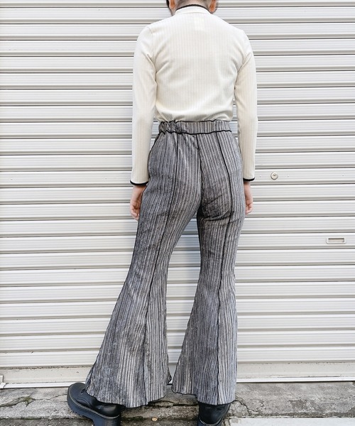 lilLilly（リルリリー）の「ベロアプリーツメローパンツ（その他パンツ・レディース・ホワイト/ブラック/グレー・FREE）」の18枚目の写真