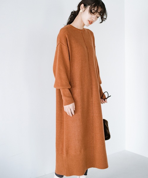 haco!（ハコ）の「楽ちんもおしゃれも譲らない！さっと着てあか抜ける　ゆるさがかわいいオーバーサイズニットワンピース by who made me（ワンピース・レディース・ベージュ/オレンジ・SMALL/MEDIUM/LARGE/X-LARGE）」の18枚目の写真