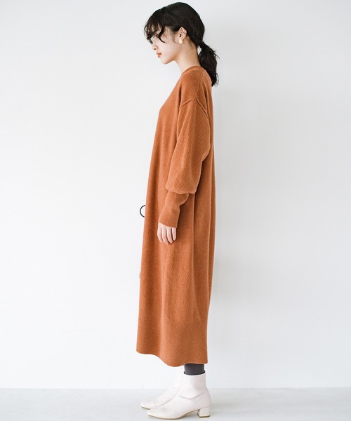 haco!（ハコ）の「楽ちんもおしゃれも譲らない！さっと着てあか抜ける　ゆるさがかわいいオーバーサイズニットワンピース by who made me（ワンピース・レディース・ベージュ/オレンジ・SMALL/MEDIUM/LARGE/X-LARGE）」の22枚目の写真