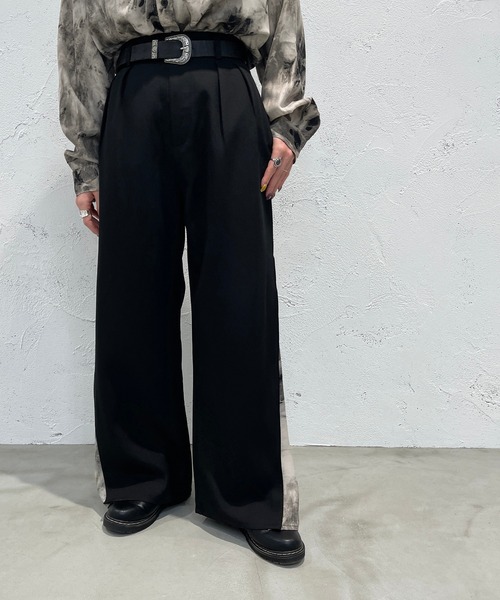 apres jour mignon（アプレジュールミニョン）の「スリット柄見えパンツ【ZOZOTOWN限定アイテム】（その他パンツ・レディース・ブラウン系その他/ブラック系その他・X-LARGE/MEDIUM/SMALL）」の3枚目の写真