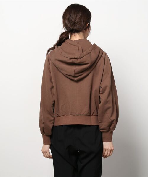 REVEYU（レブユー）の「REVEYU/ボリュームスリーブスウェットZIPフーディー（パーカー・レディース・ブラウン・FREE）」の3枚目の写真