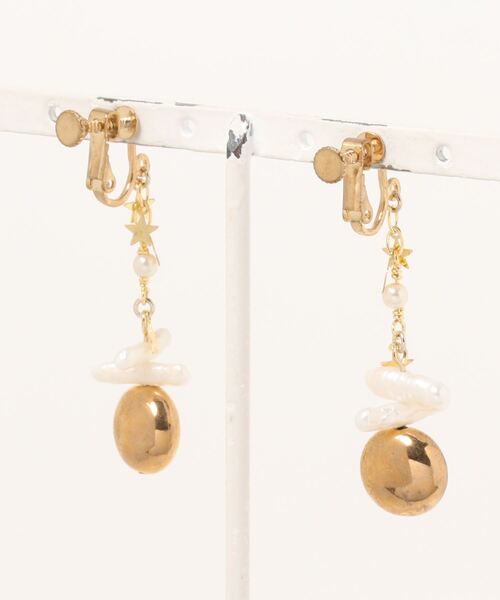 tone(トーン)の「【PetitBonheur accessories】スターチェーンとケシパール(MA)(ピアス(両耳用)・レディース・ゴールド・FREE)」の2枚目の写真