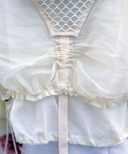 AULA AILA（アウラアイラ）の「AULA AILA（アウラ アイラ）別注レイヤードパーカー（ブルゾン・レディース・アイボリー/ブラック・FREE）」の19枚目の写真