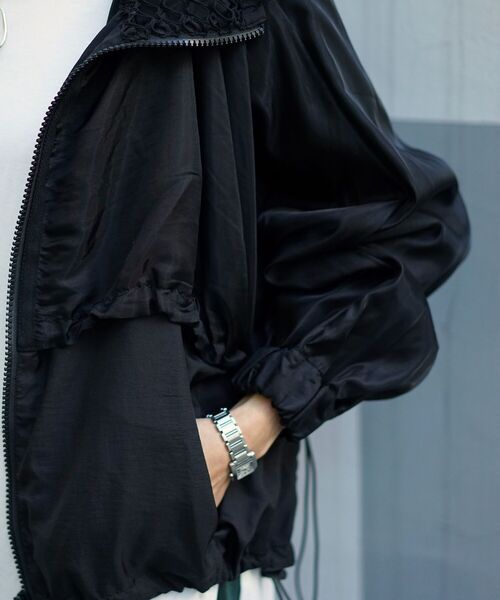 AULA AILA（アウラアイラ）の「AULA AILA（アウラ アイラ）別注レイヤードパーカー（ブルゾン・レディース・アイボリー/ブラック・FREE）」の21枚目の写真