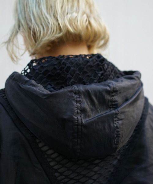 AULA AILA（アウラアイラ）の「AULA AILA（アウラ アイラ）別注レイヤードパーカー（ブルゾン・レディース・アイボリー/ブラック・FREE）」の12枚目の写真