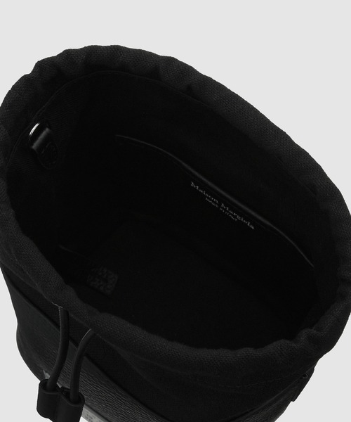 Maison Margiela(メゾンマルジェラ)の「SHOULDER BAG(ショルダーバッグ・レディース・ブラック/グレー系その他/その他1・ONESIZE/ONE SIZE)」の6枚目の写真