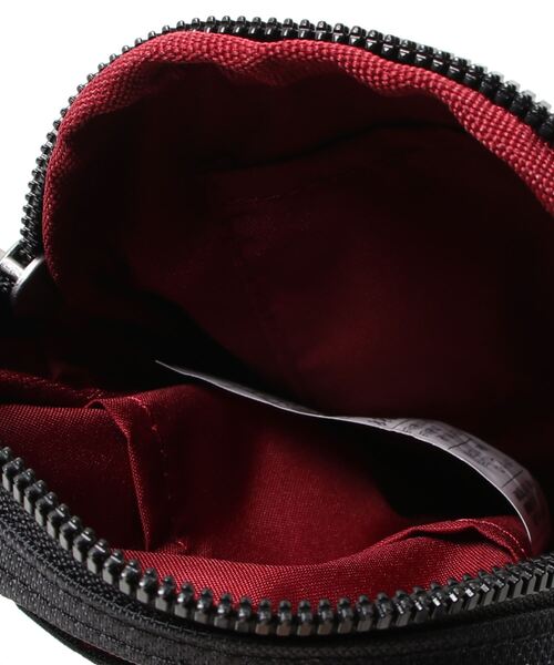NIKE（ナイキ）の「【NIKE/ナイキ】スモールショルダーバッグ　BA5871（ショルダーバッグ・メンズ・ブラック・FREE）」の2枚目の写真