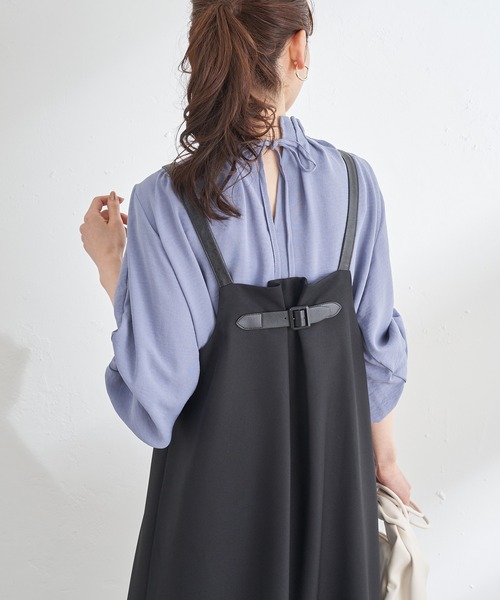 prose verse(プロズヴェール)の「合皮サスバックタックジャンスカ(ジャンパースカート・レディース・モカ/ブラック・MEDIUM)」の11枚目の写真