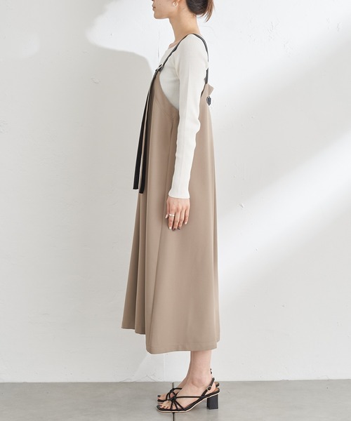 prose verse(プロズヴェール)の「合皮サスバックタックジャンスカ(ジャンパースカート・レディース・モカ/ブラック・MEDIUM)」の19枚目の写真