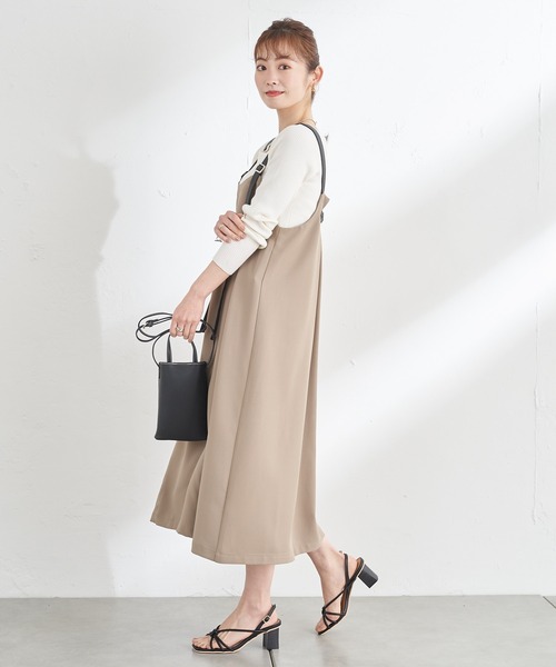 prose verse(プロズヴェール)の「合皮サスバックタックジャンスカ(ジャンパースカート・レディース・モカ/ブラック・MEDIUM)」の14枚目の写真