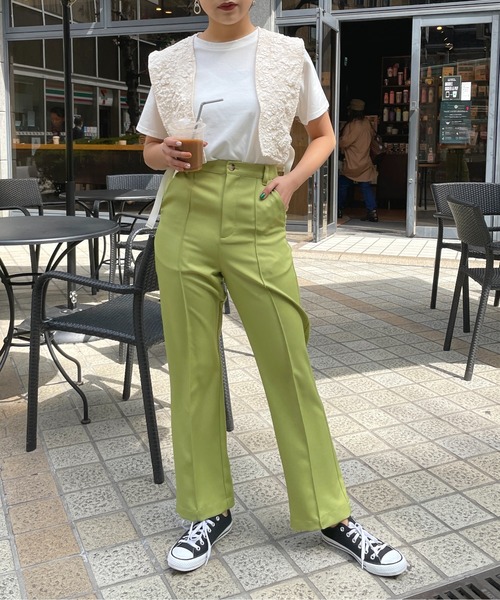 StyleSea(スタイルシー)の「センタータックストレートパンツ(スラックス・レディース・コーラルピンク/グレイッシュベージュ/パープル/ライム・MEDIUM)」の8枚目の写真
