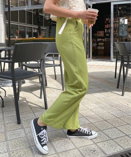 StyleSea(スタイルシー)の「センタータックストレートパンツ(スラックス・レディース・コーラルピンク/グレイッシュベージュ/パープル/ライム・MEDIUM)」の10枚目の写真