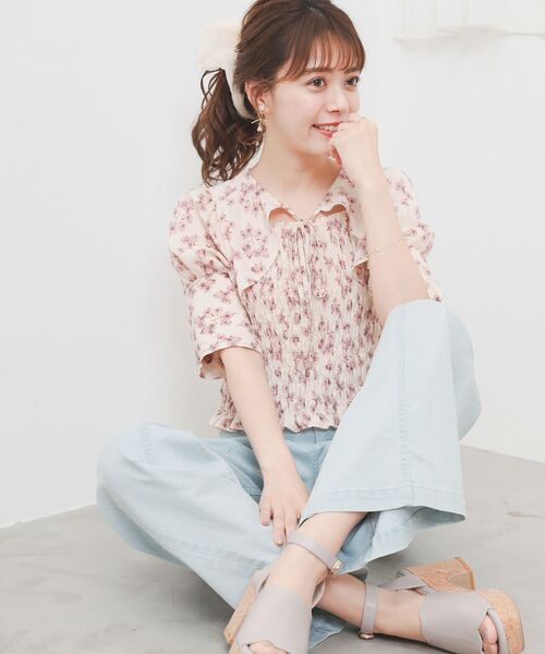 MAJESTIC LEGON(マジェスティックレゴン)の「ショートトップスセットブラウス(シャツ/ブラウス・レディース・イエロー系その他/ホワイト系その他2/ブラック系その他・MEDIUM)」の2枚目の写真