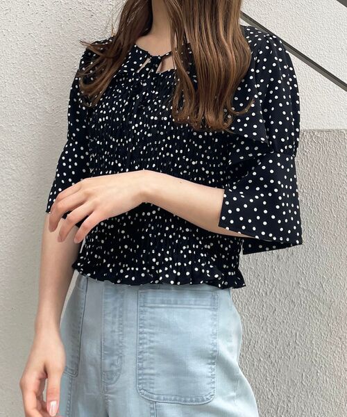 MAJESTIC LEGON(マジェスティックレゴン)の「ショートトップスセットブラウス(シャツ/ブラウス・レディース・イエロー系その他/ホワイト系その他2/ブラック系その他・MEDIUM)」の20枚目の写真